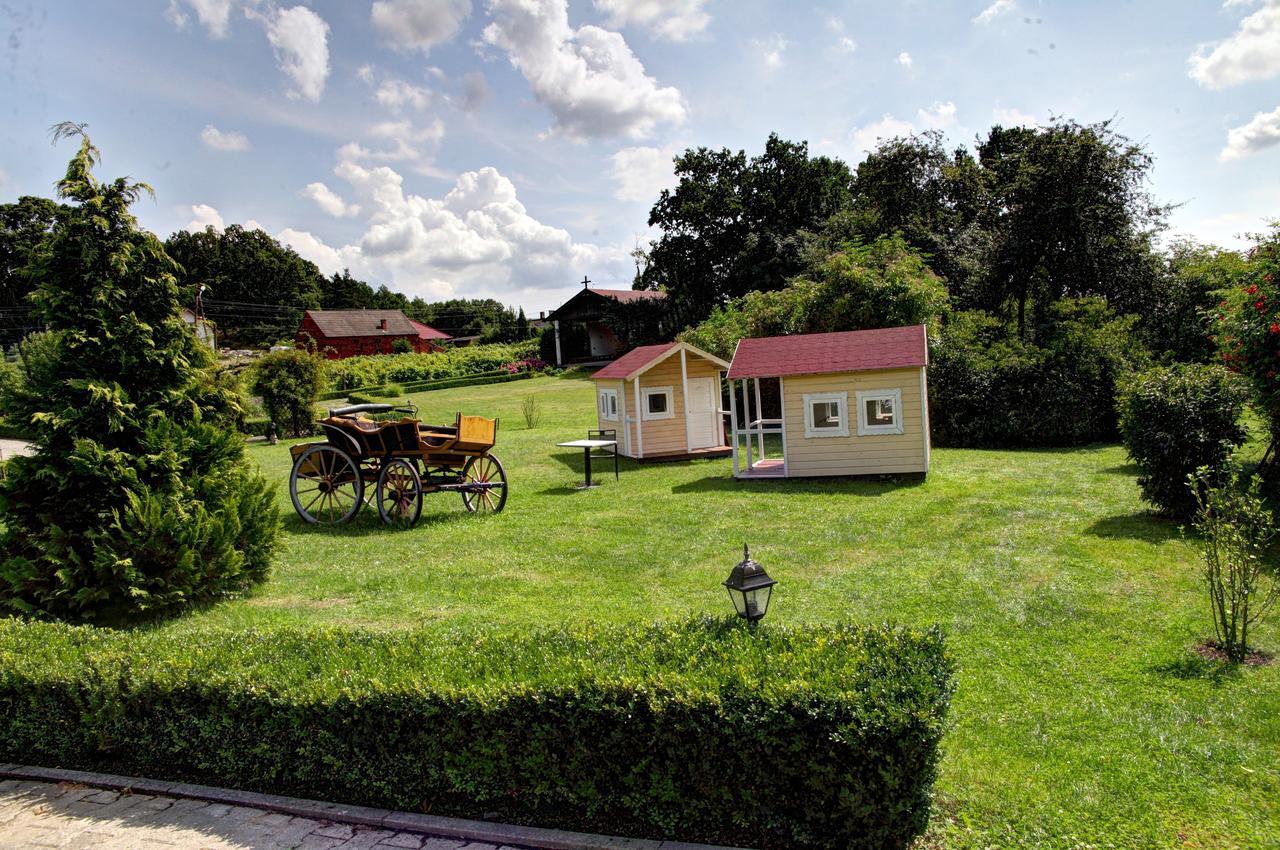 Palac W Badzowie Polkowice Exterior photo